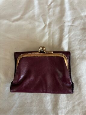 Bosca Classic Women's Leather Kiss-Lock Coin Purse - Burgundy